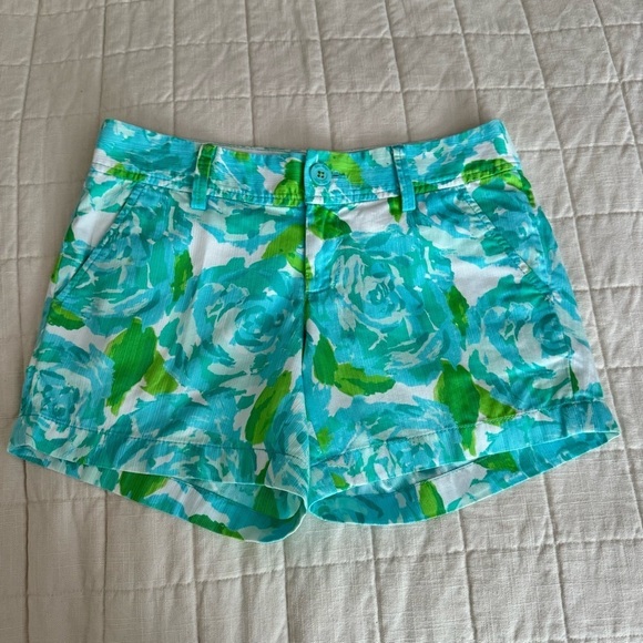 Lilly Pulitzer 5” The Callahan Shorts FIRST IMPRESSION BLUE Rose Floral size 2 - Picture 6 of 16